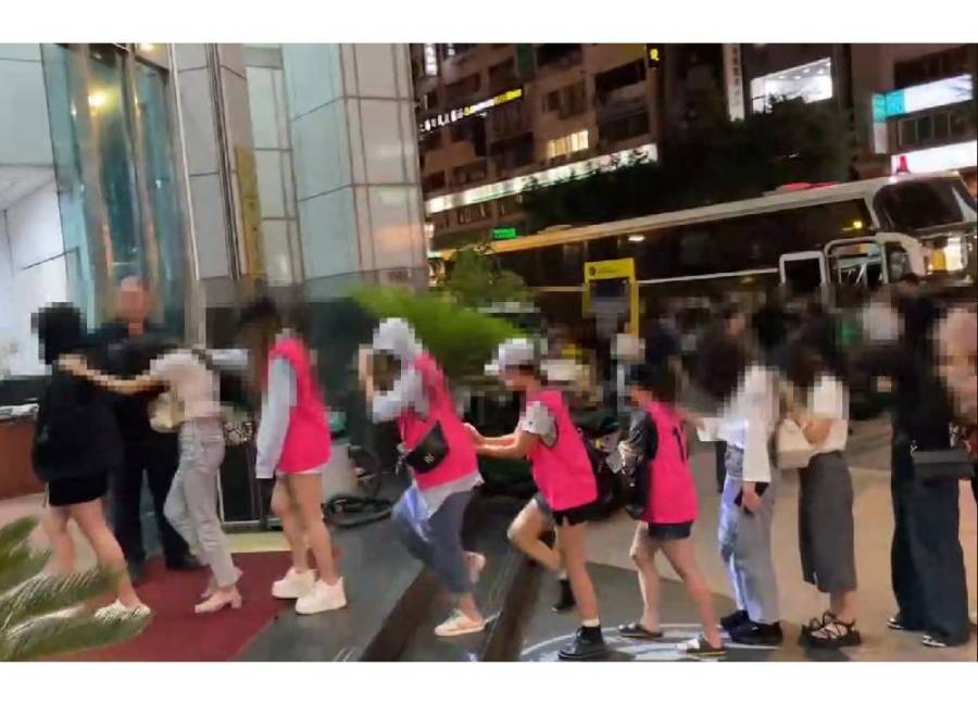 養生館暗藏春色 警搜索逮男客11人按摩小姐31人 249 cnews204240614a05