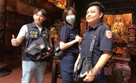 太平媽頒員警獎勵金發贈防水托特包 慶祝警察節西螺福興宮首創