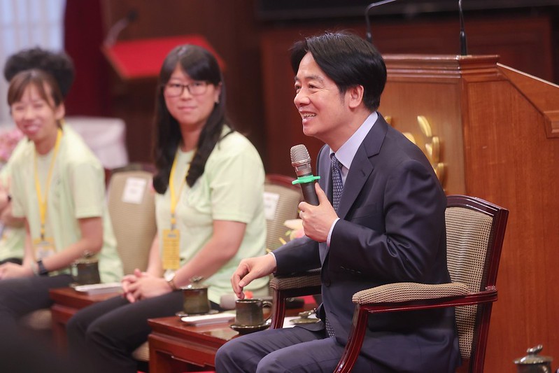 賴清德總統於6月14日下午接見「青年海外志工服務隊代表」,嘉許他們在海外做服務,要做臺灣的最佳代言人。