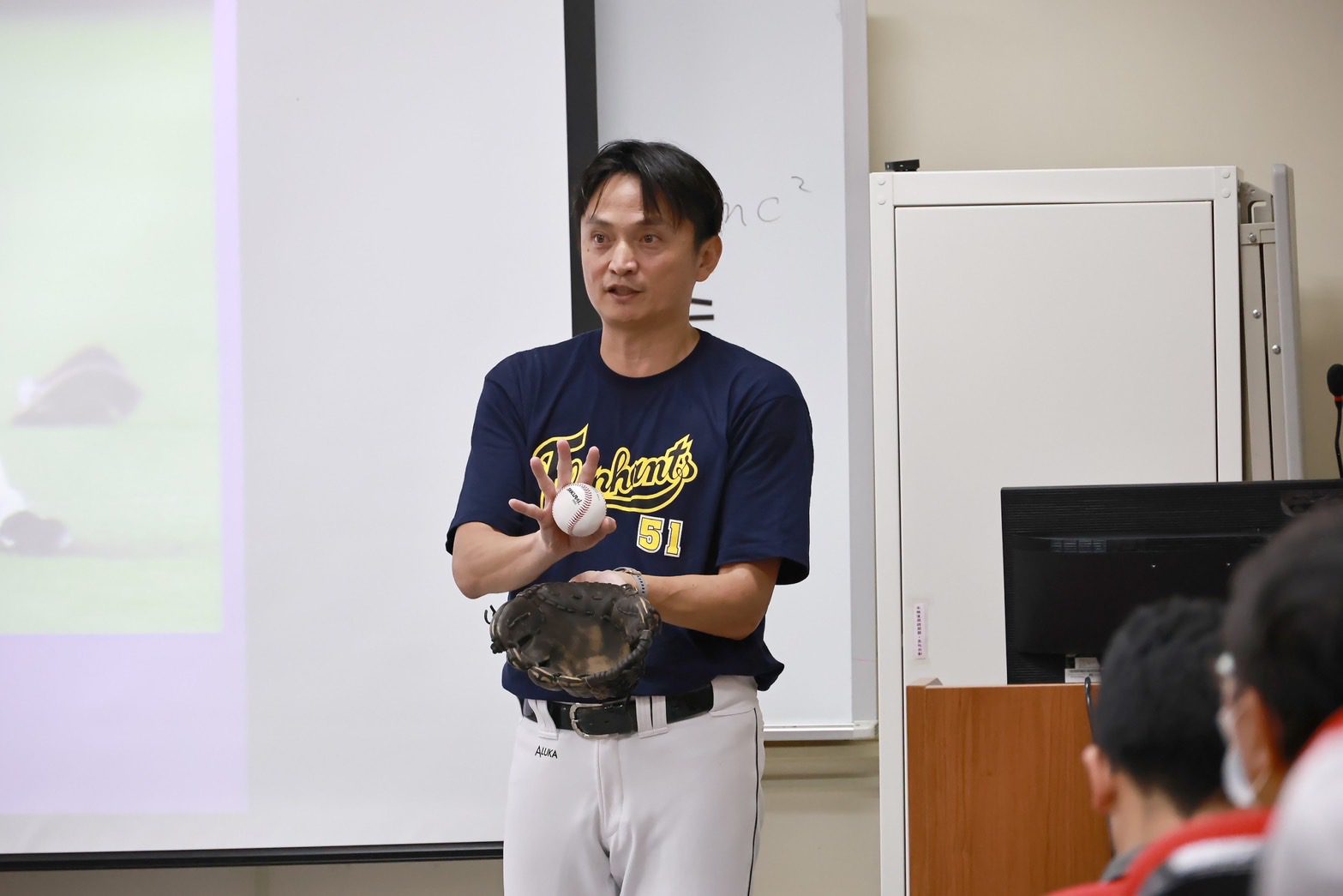 人生無畏、看準就撲 前中華職棒秘書長馮勝賢分享生命故事