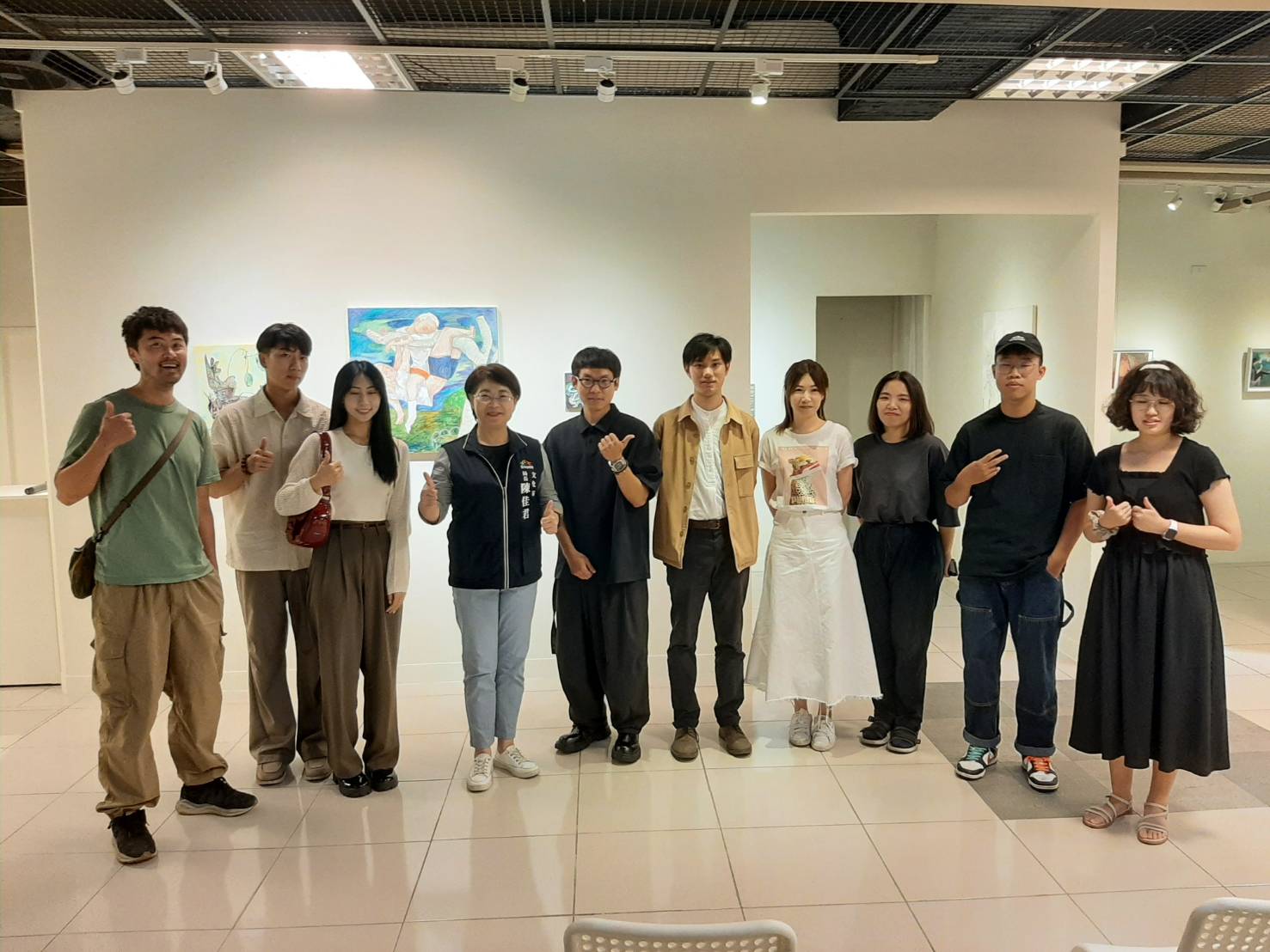 中市文化局聯手在地畫廊 與全國美術畢業生共譜「藝術星勢力」