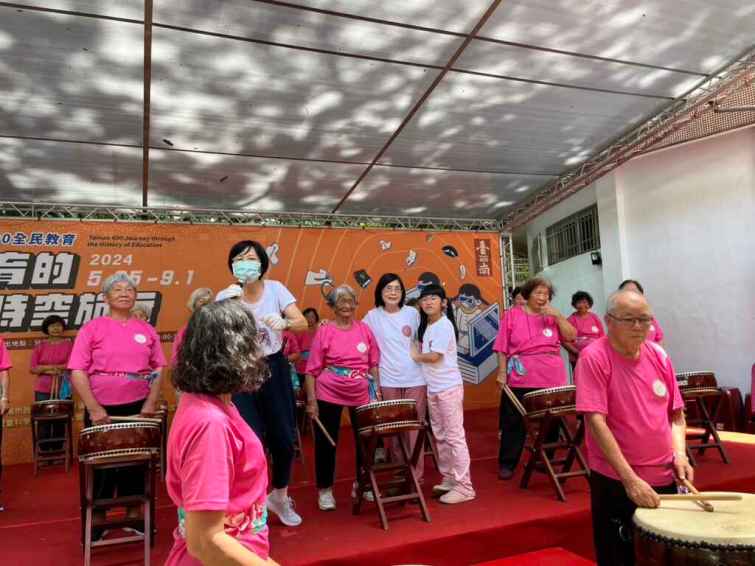 ▲後壁樂齡中心90歲高齡學員（臺南市政府提供）