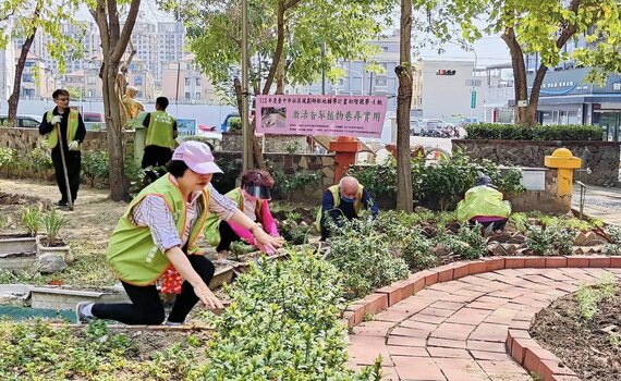 中市東英社區開創產業一片天 從「香草奇緣」到「好事花生」