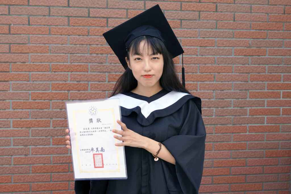 ▲大葉大學護理學系吳佳真獲頒護理學會獎學金。(大葉大學提供)