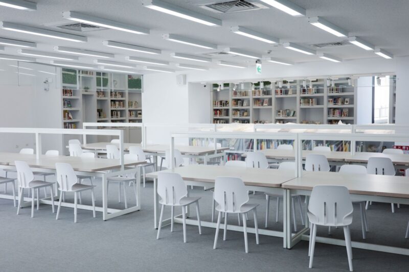 恆春文化中心附屬圖書館  提供嶄新舒適的閱讀空間