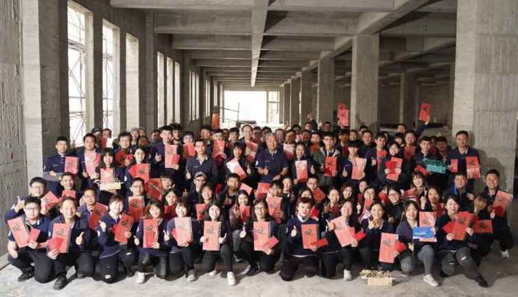 ▲人力提升十年有成，台華精技員工從30人成長為百人。（中彰投分署提供）