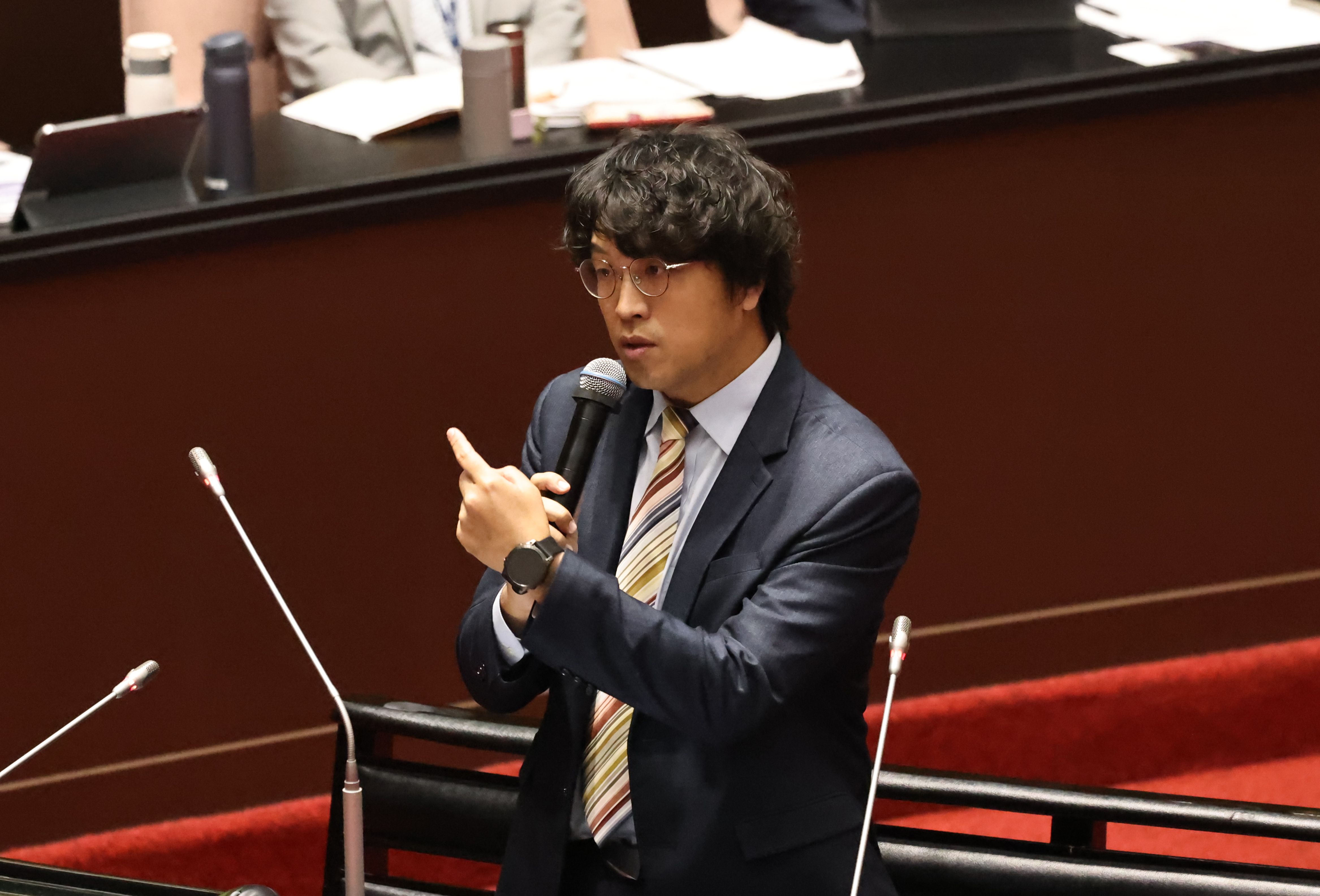 沈伯洋17日深夜在社群媒體發文表示,他已經被攻擊到新高度了,竟然被政論節目點名「跟CIA有關?」資料照片/林啟弘攝