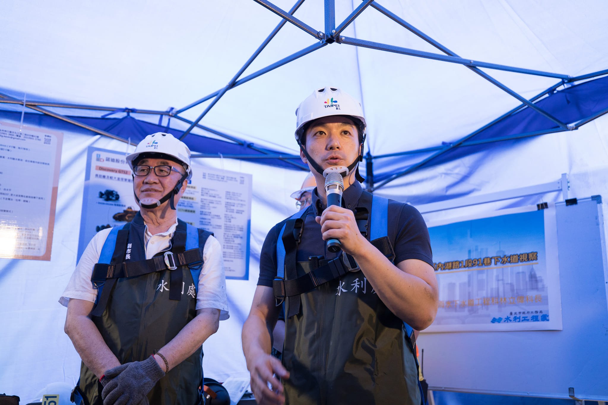 台北市副市長李四川(左)是2026新北市長選舉熱門人選,右為台北市長蔣萬安。翻攝李四川臉書