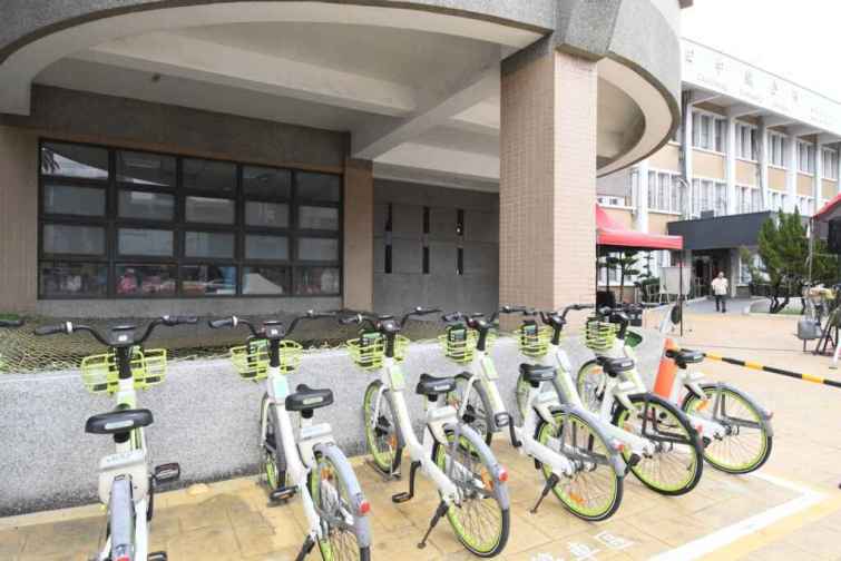 ▲彰化縣政府擴大公共自行車租賃服務至第6個鄉鎮田中鎮，並新增8個站點，其中一個站點為田中鎮公所。（記者林明佑翻攝）