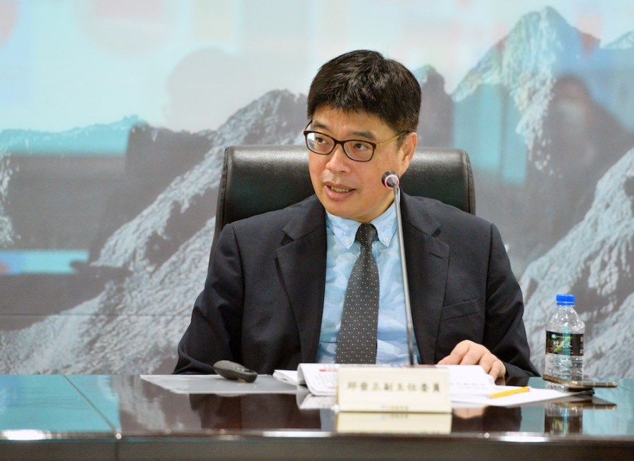 中共邀約藝人組黨派 邱垂正:恐觸犯國安法 264 陸委會副主委暨發言人邱垂正。