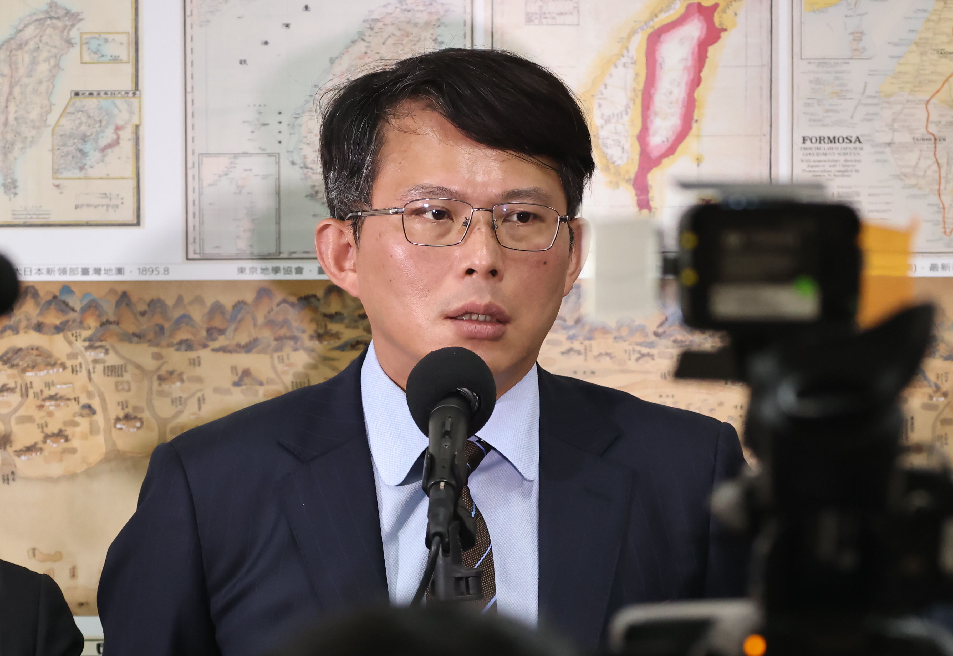 民眾黨立委黃國昌19日表示,家暴是一件絕對不應該,而且錯誤的事情。資料照片/林啟弘攝