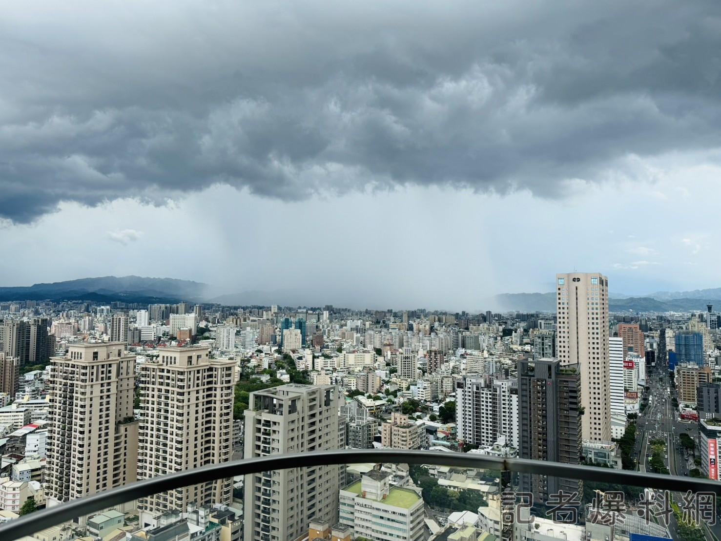 雨瀑 台中市