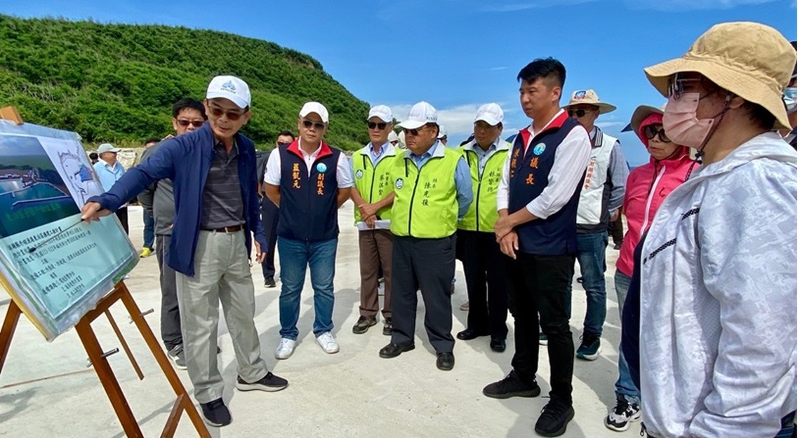 府會下鄉走訪西嶼 關心漁民與鄉親需求