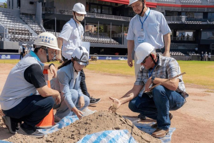 遭抹黑新竹棒球場樣土沒送驗 市府說明細節、打臉造謠者 230 照片來源:新竹市政府