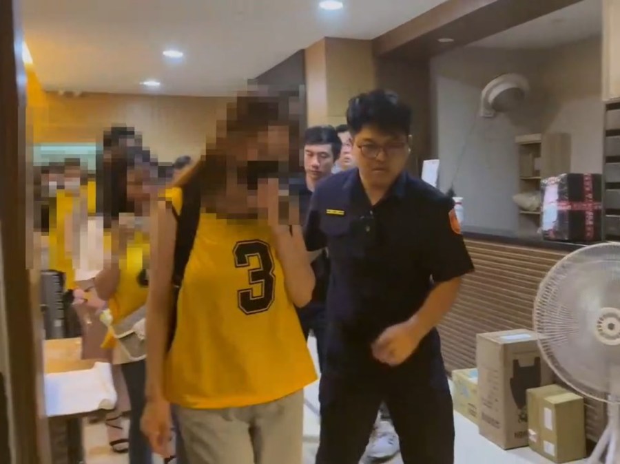 假觀光真賣淫 外籍女涉藏身旅館當據點警逮12人 219 cnews204240619a11