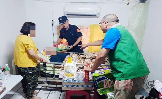 北港警轉介張榮發基金會 扶助病癱夫安家