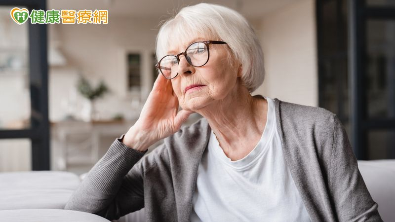 她臉色蒼白以為貧血 檢查竟罹「腎絲球腎炎」險末期腎衰竭