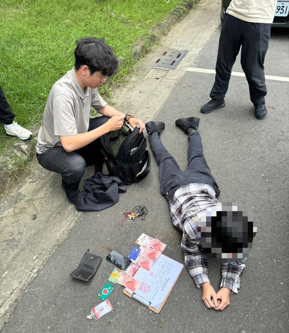 ▲永康分局大橋派出所實習生田育豪,首次出勤,順利逮捕2名車手。(圖/記者陳彥霖翻攝)