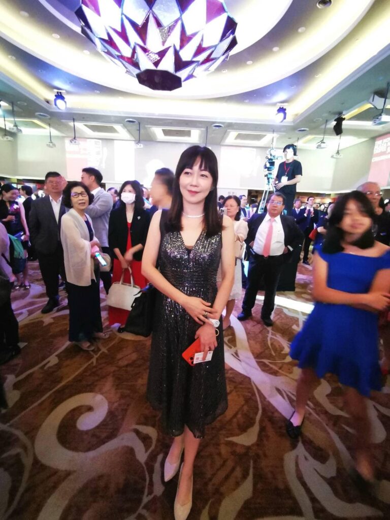 氣質高雅的福華董事長夫人。