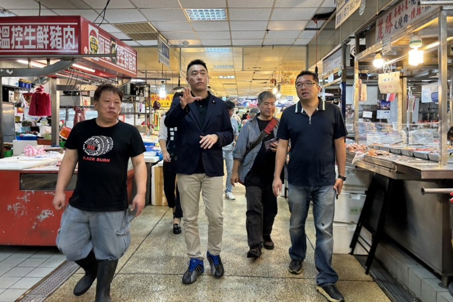 成功市場通風不良地板濕滑 林沛祥:成功爭取補助將煥然一新 222 成功市場通風不良地板濕滑 林沛祥:成功爭取補助將煥然一新 221