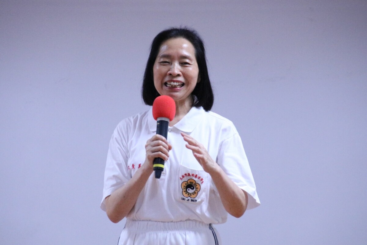 ▲張素美說:「來練功之後,命運真的從此改變!」(記者李欣翻攝)