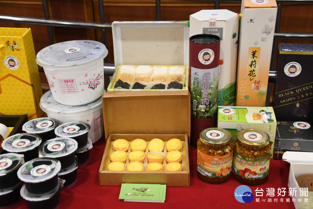 學校創意行銷競賽作品。圖/記者鄧富珍翻攝