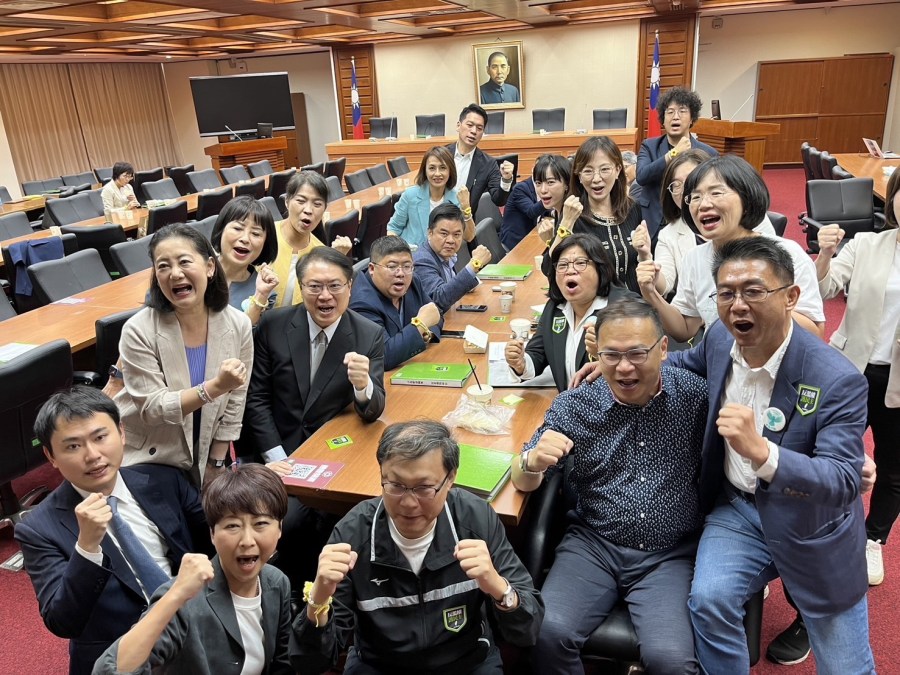 【有影】國會擴權覆議案若失敗 林右昌:將依程序釋憲 214 【有影】國會擴權覆議案若失敗 林右昌:將依程序釋憲 213