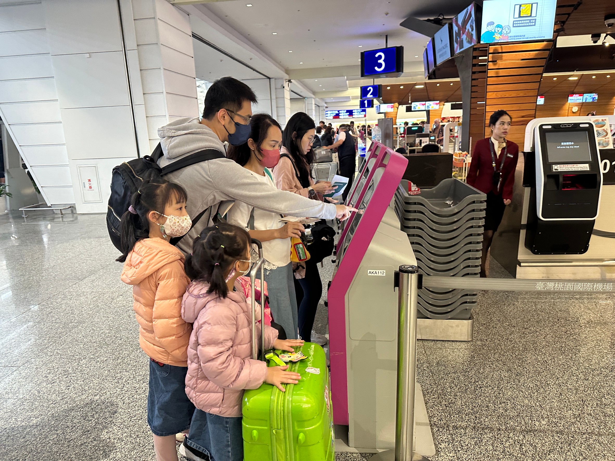 大陸國台辦21日公布懲治台獨22條,業者擔心兩岸旅遊回歸正常化又更了。圖/桃園機場公司提供