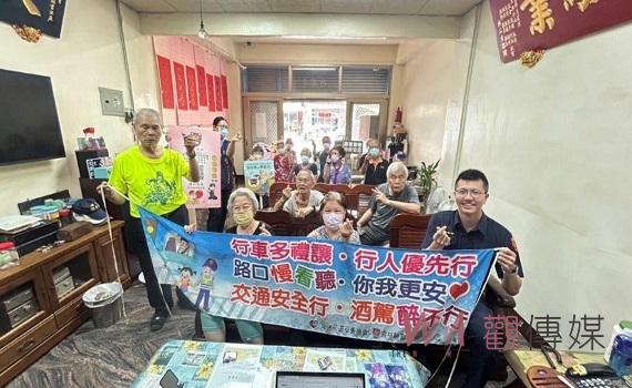 北港警關懷據點反詐及交安宣導 守護長者財產及用路安全