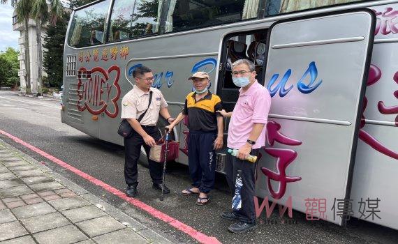 關懷長輩「役」起來 彰化榮家替代役男中榮取藥服務不間斷