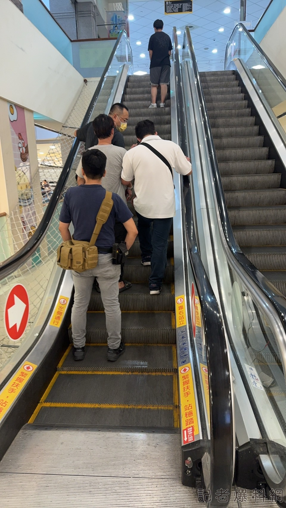 台中清水一銀樓遭男佯裝購買搶走30萬金飾 警3小時內火速逮人
