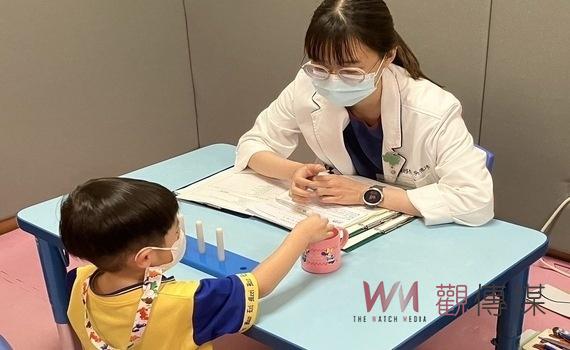 把握孩子關鍵黃金療育期 中市衛生局:擴大兒童發展聯合評估量能