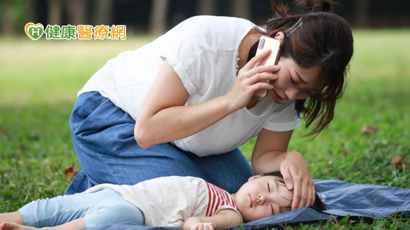 家中孩童中暑、熱傷害該如何急救? 5步驟自救方法學起來!