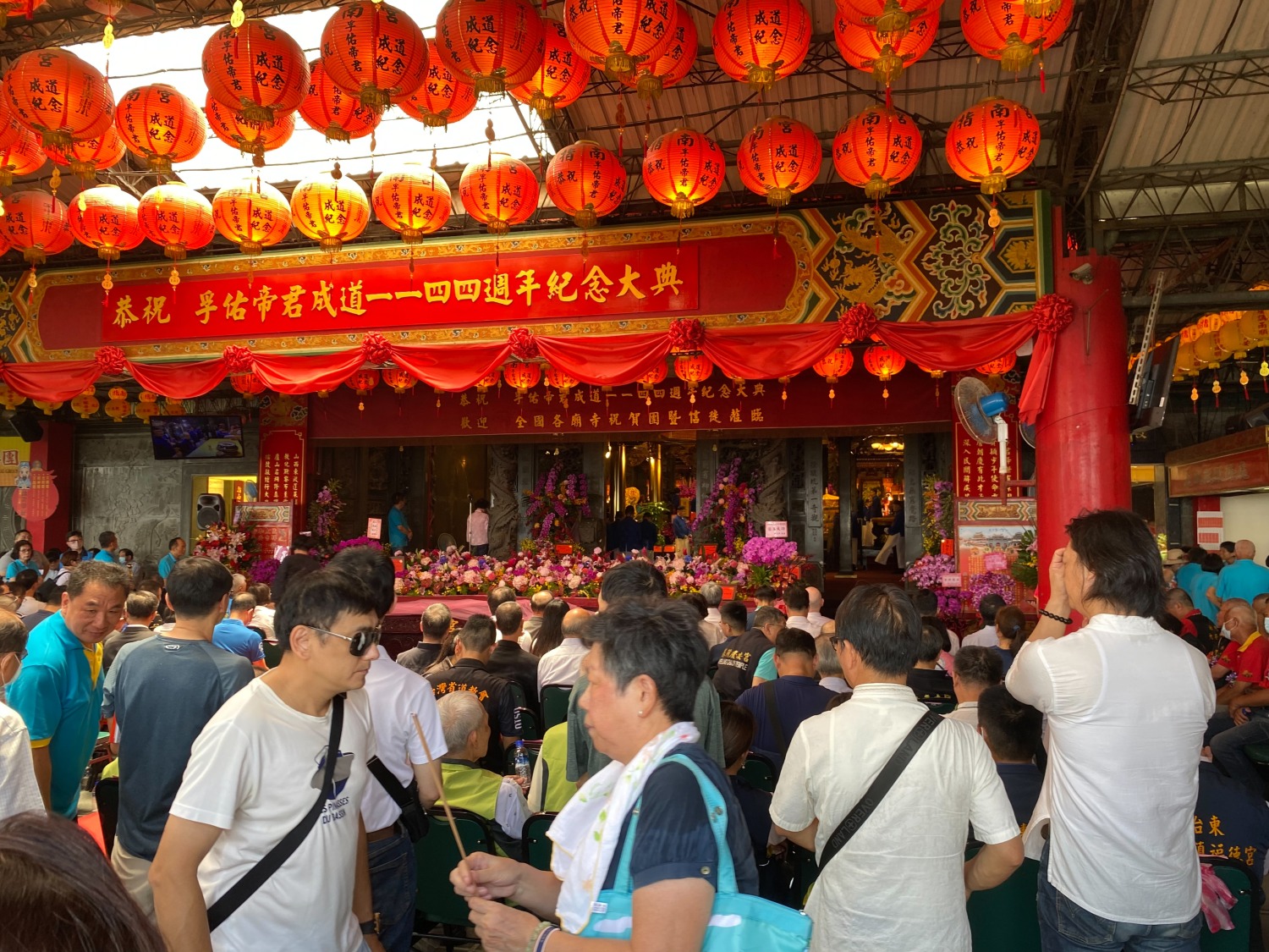 指南宮經常辦理各項大型宗教活動,參與國際弘道事務,聲名遠播,已成為本土屬鳳毛鱗爪的世界級觀光景點。(記者包克明 攝)