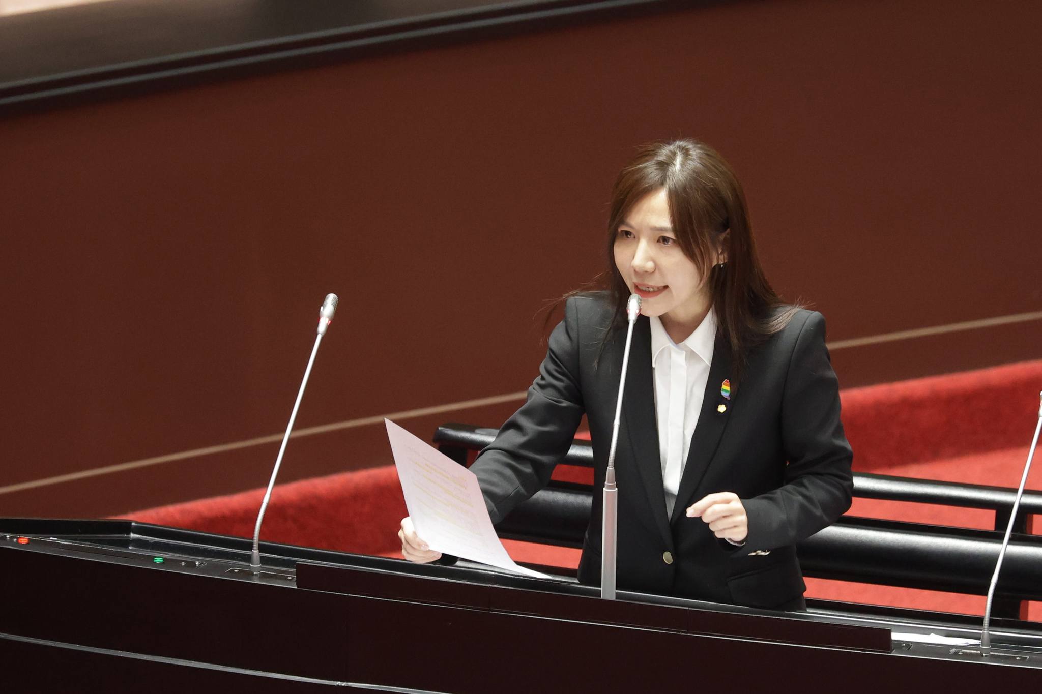 綠委吳沛憶24日再曝3事實,直指藍委洪孟楷確實濫權索取台積電內部資料。翻攝吳沛憶臉書