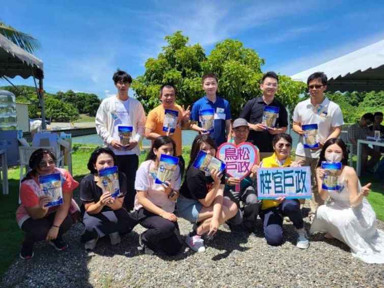 ▲透過「海洋Fun閃『花』現愛琴」單身聯誼活動，成功讓14人心動，牽起情緣的紅線。 （高雄市政府提供）