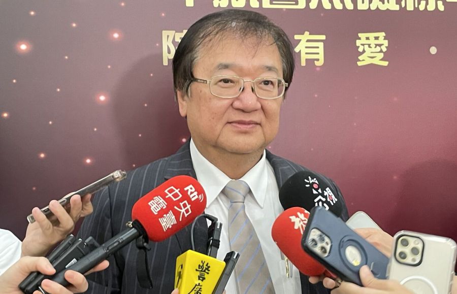 挨批阻擋「身障就醫」修法 衛福部長：再逼鄉下就沒診所了！ 249