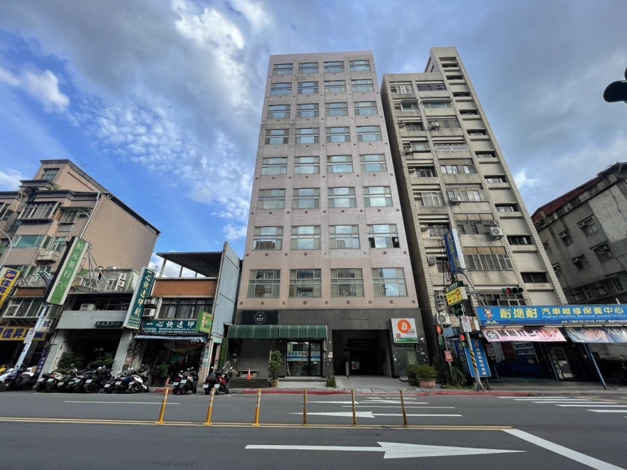 松山區小宅夯!台北摩根、信義星池、晶鑽新第總價低保值性高 224 CNEWS195240624a03