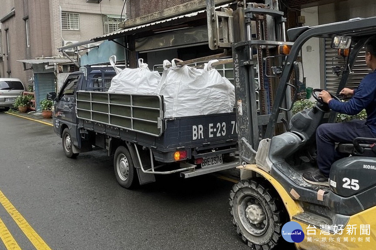 桃園市石綿建材廢棄物免費清運服務剩餘額度有限10/31截止。<br /><br /> 
