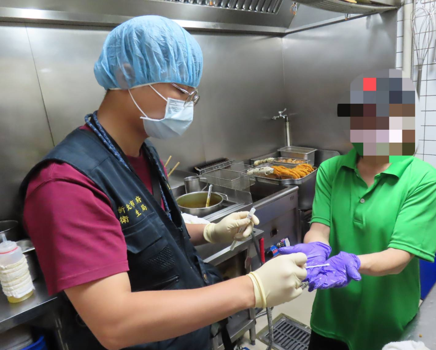 爆發疑似食物中毒！遠雄鴻屋咖哩10人送醫 衛生局怒令停業徹查