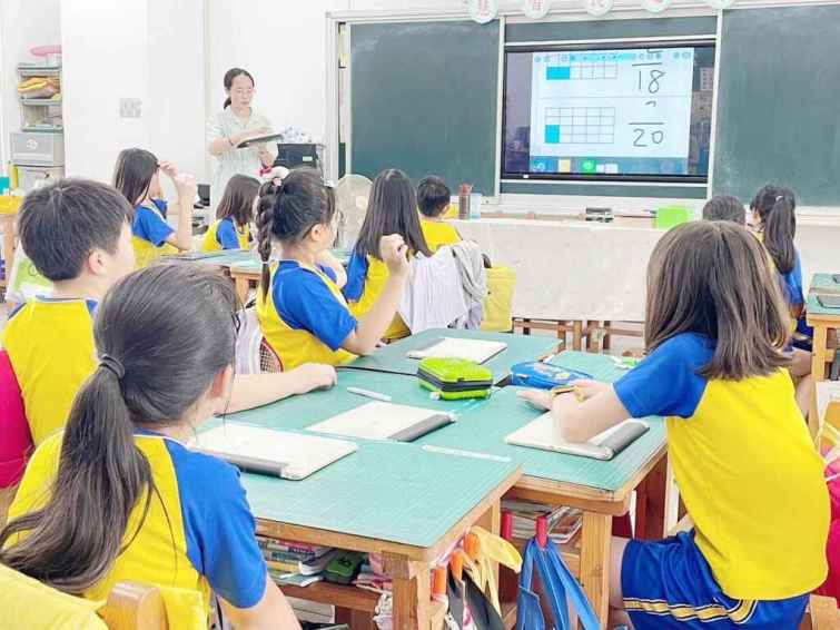 ▲嘉義市申請的「智慧型互動屏幕結合個人化學習載具補助計畫」全數通過，並獲得教育部的大力支持和補助，實在是令人振奮的消息。（嘉義市政府提供）