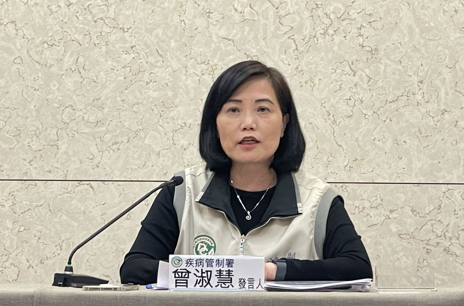 越來越凶!新冠暴增817例40死 疾管署:7月中達高峰後再燒2個月 298 越來越凶!新冠暴增817例40死 疾管署:7月中達高峰後再燒2個月 297
