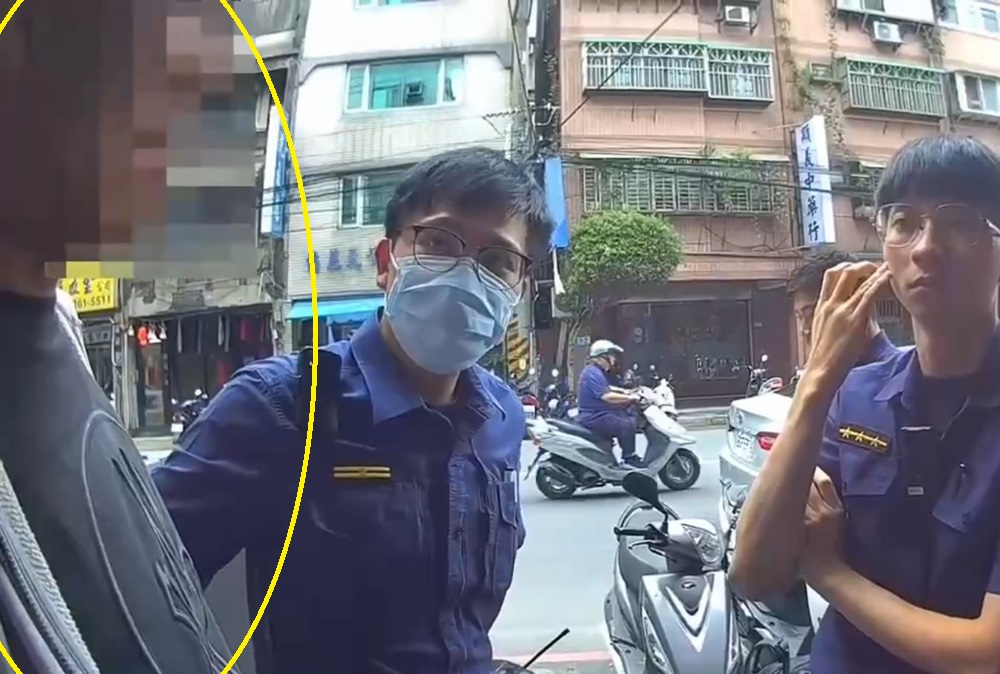 超商等收款露餡 土城巡邏警逮詐欺車手與收水手 239 cnews204240626a08