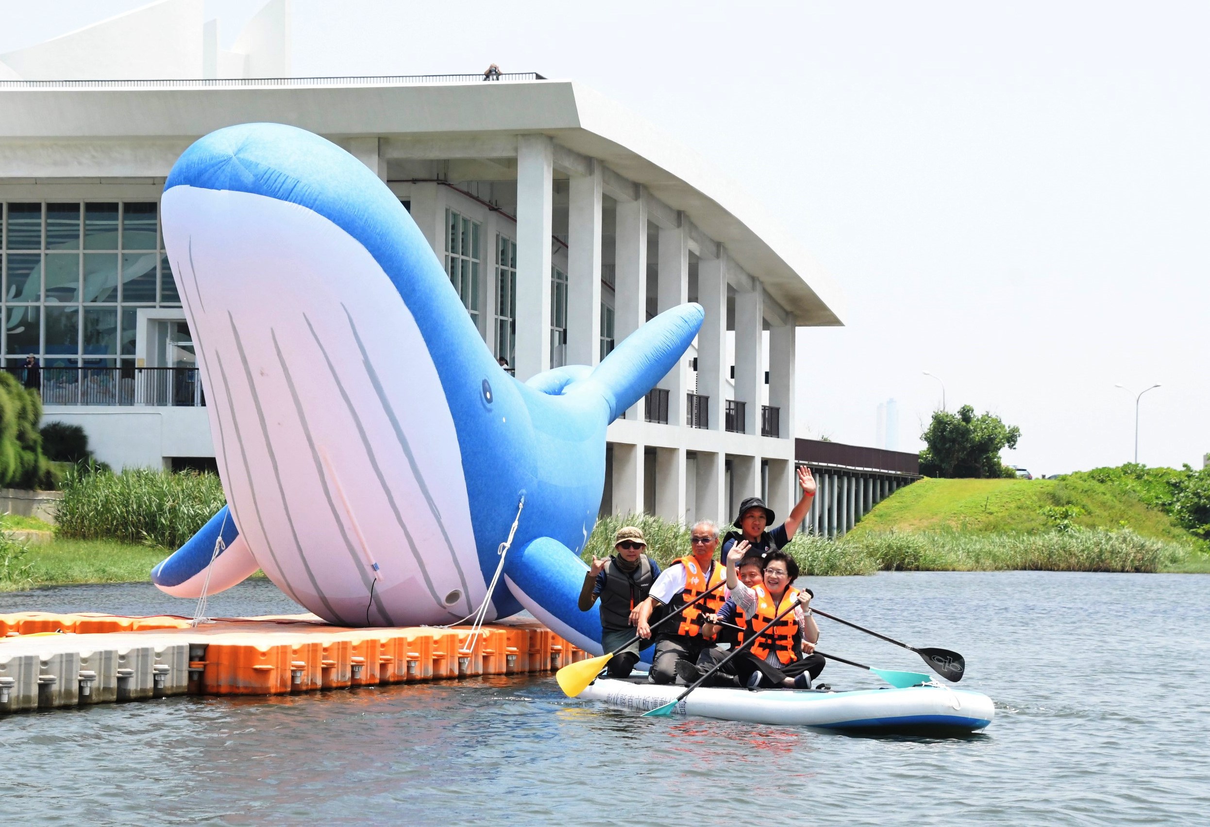 ▲「彰濱～海FUN一夏」是暑假限定活動，好吃、好玩都在彰化，彰化縣長王惠美邀請大家來彰化，度過愉快暑假。（記者張溎壕攝）