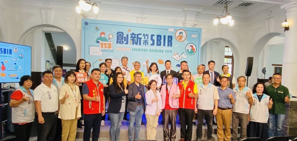 秘書長張治祥代表出席,與產、官、學界共同宣布今年SBIR計畫的開跑。(圖/記者黃溎芬翻攝)