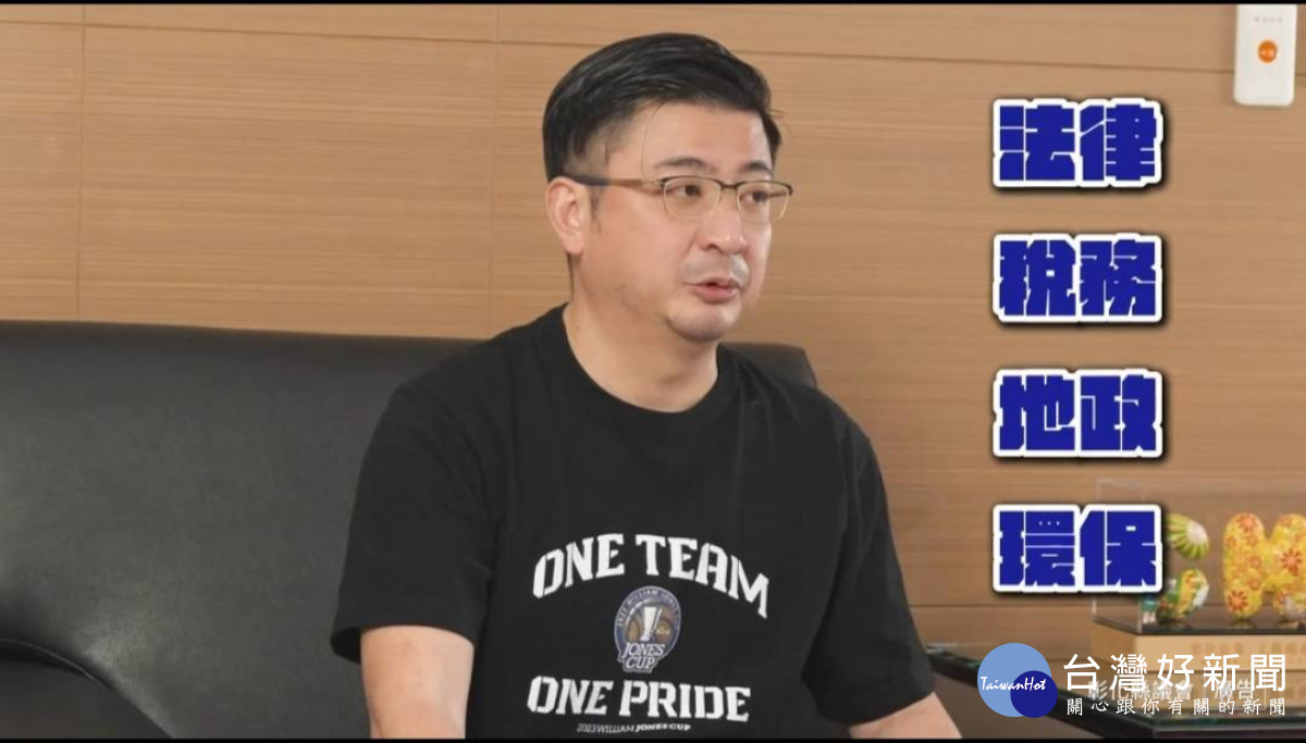 彰化縣議會「與民有約」服務,擴大民意機關服務工作,每週二提供各種問題諮詢。圖/記者鄧富珍攝