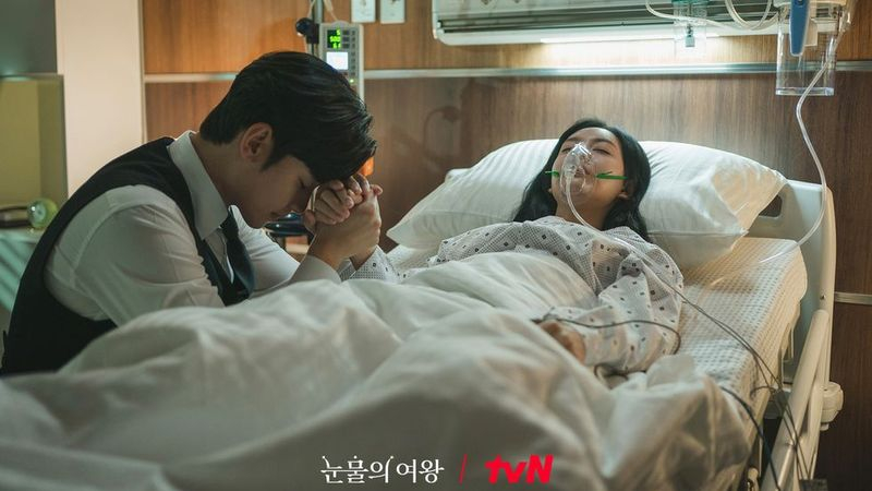 婦右手沒力,竟與《淚之女王》同病! 機警醫這樣做救回一命