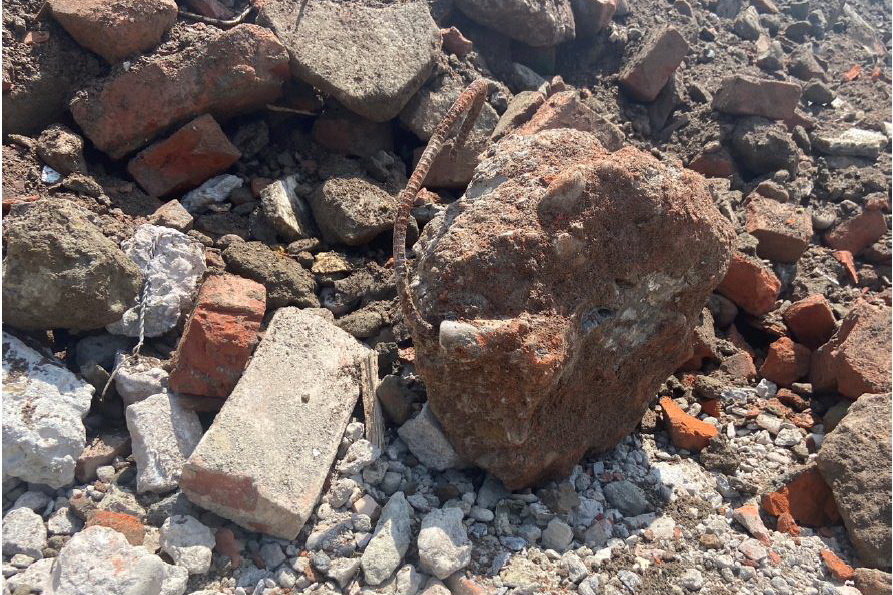 又見亂倒建築廢棄物破壞國土 橋檢查獲棄置面積5600平方公尺 246 又見亂倒建築廢棄物破壞國土 橋檢查獲棄置面積5600平方公尺 245