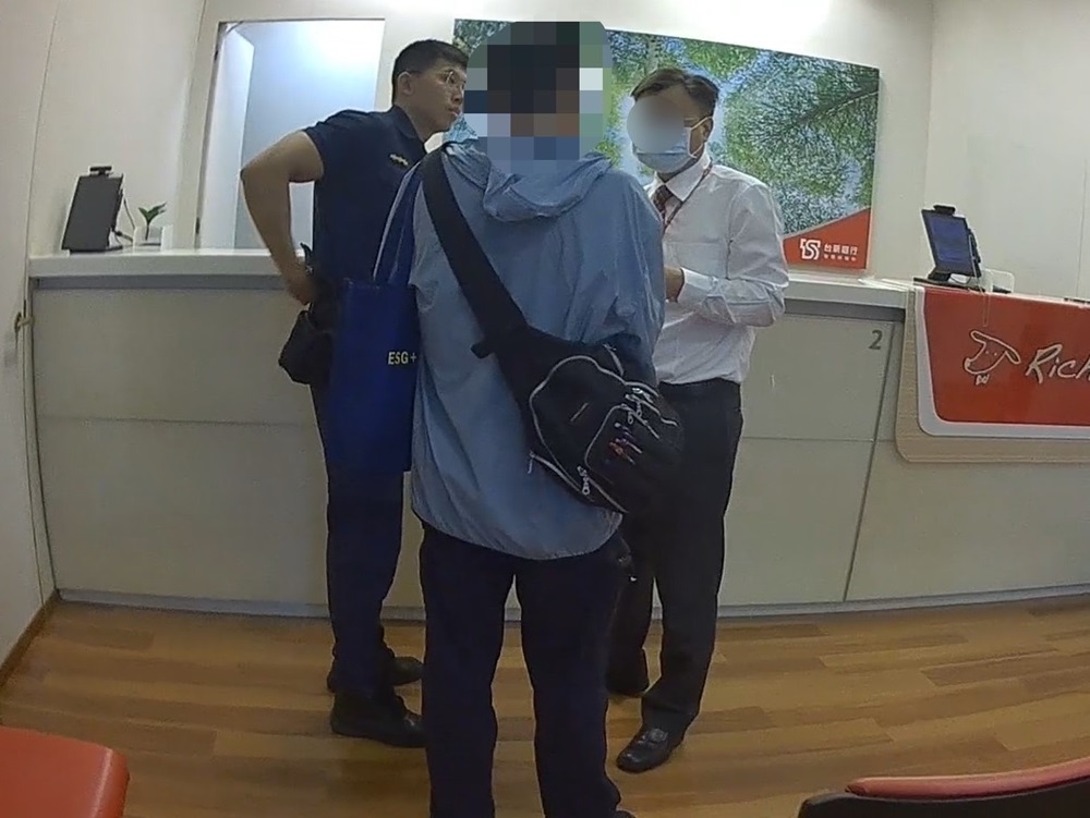 房屋修繕要匯800萬元 警急攔阻竟是二度被詐 199 cnews204240628a07