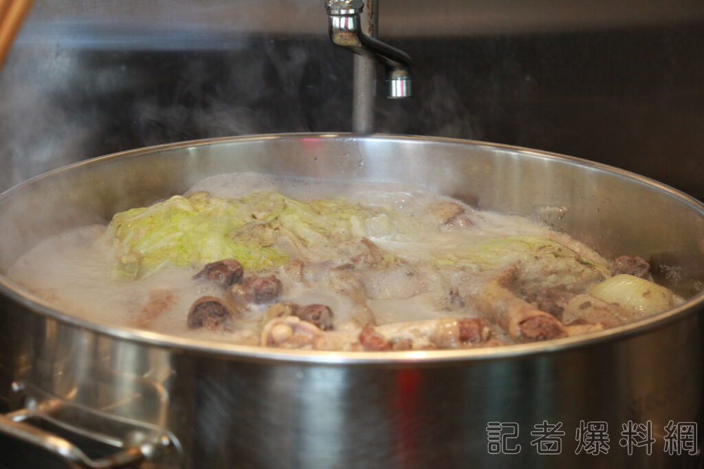 北海道MEN-EIJI拉麵創辦人古川淳快閃台中 2天售罄300碗豚骨醬油手切麵